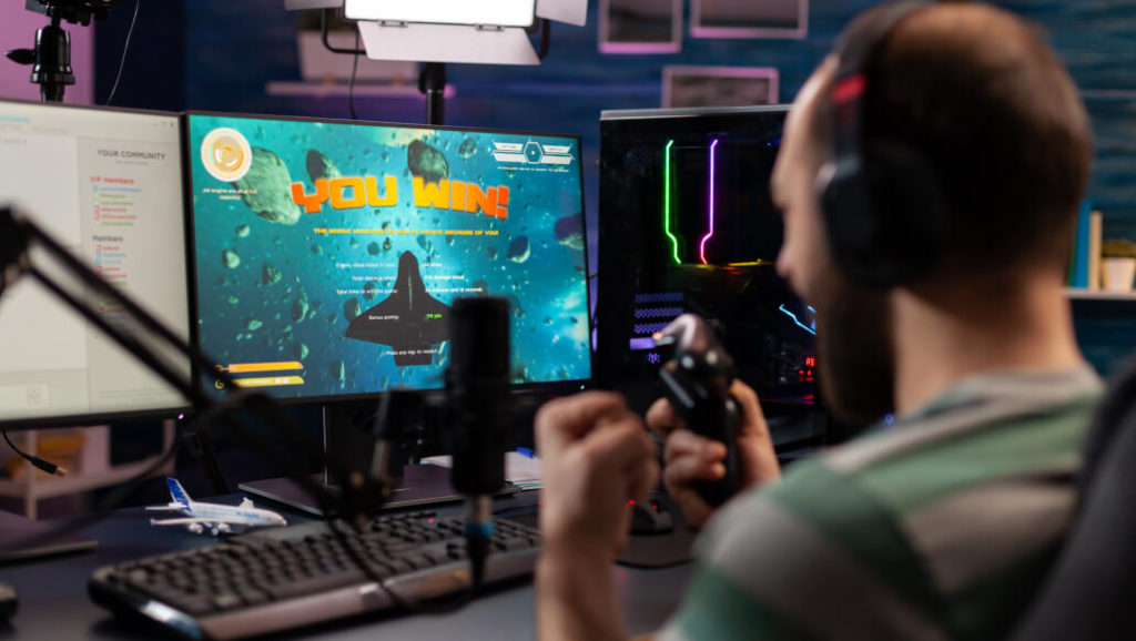 15 Problems Every Gamer Faces